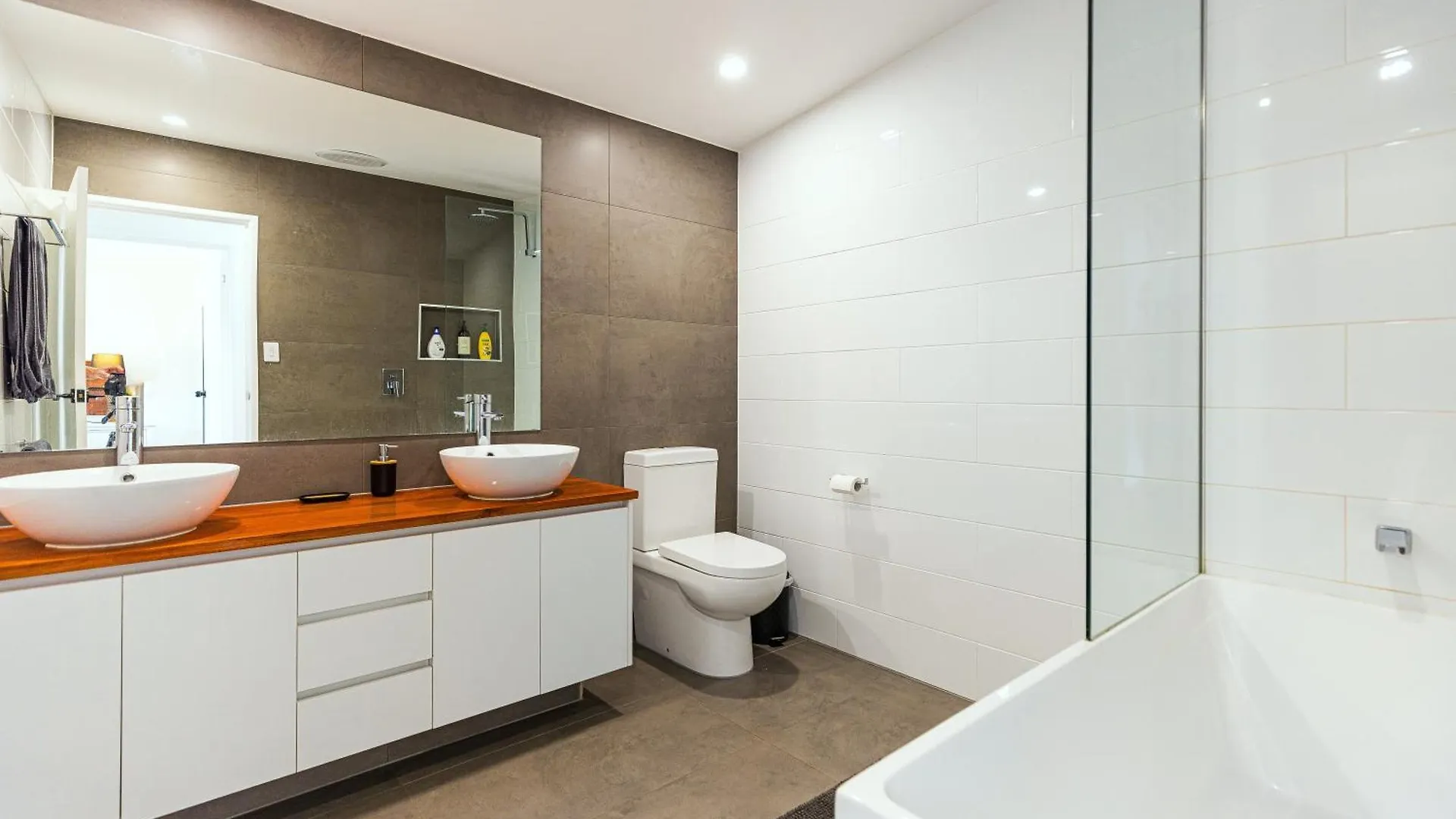Honey Badgers House Villa Eagle Heights 0*,  Australien